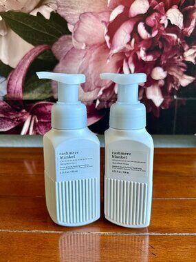NEW 2-Pc CASHMERE BLANKET Foaming Hand Soap Bath & Body Works